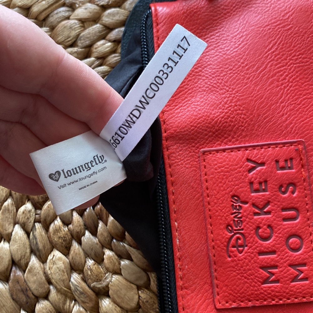 Loungefly Mickey Mouse Wristlet Wallet Clutch Purse Cosmetic Bag - Picture 6 of 8